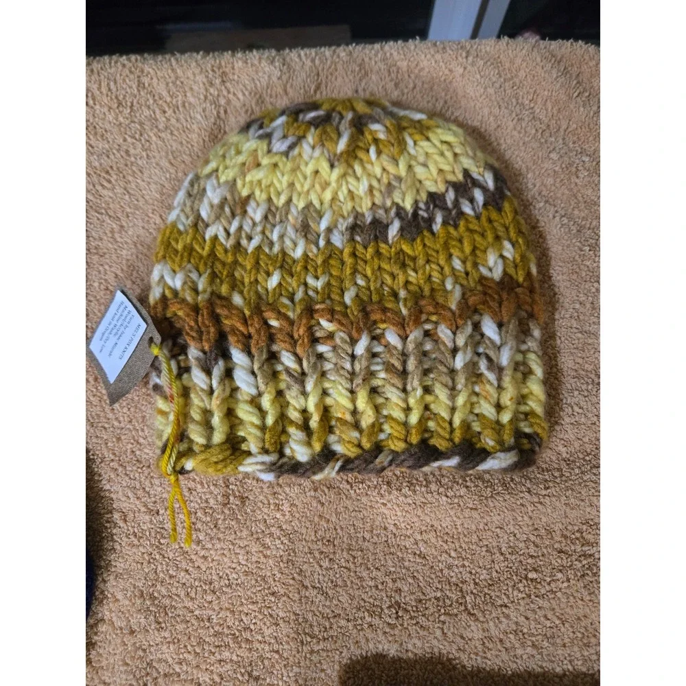 Mel's PDX Knits Adult Isaac Mizrahi Knit  Yellow Brown Wool Blend beanie